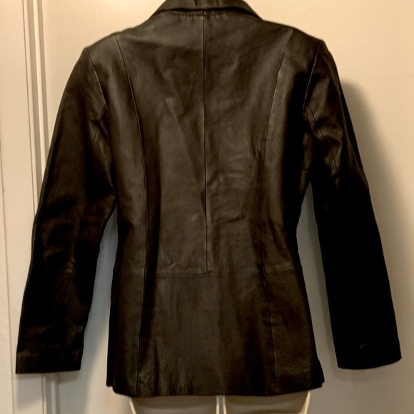 Chadwick’s Butter Soft 100% Leather  Button Blazer with Vented Sleeves. Size 8. - Picture 3 of 5